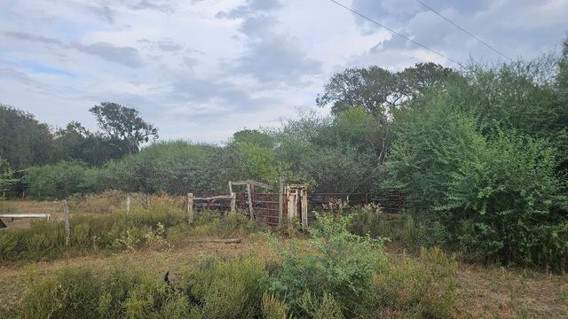 11346 E Ueckert Road, Bellville, TX 77418