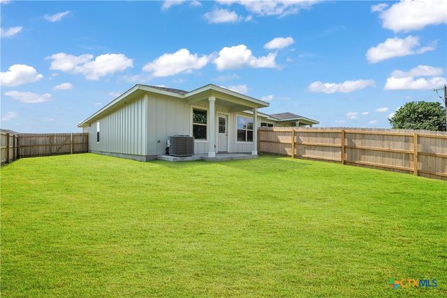 1130 S College Avenue, Troy, TX 76579