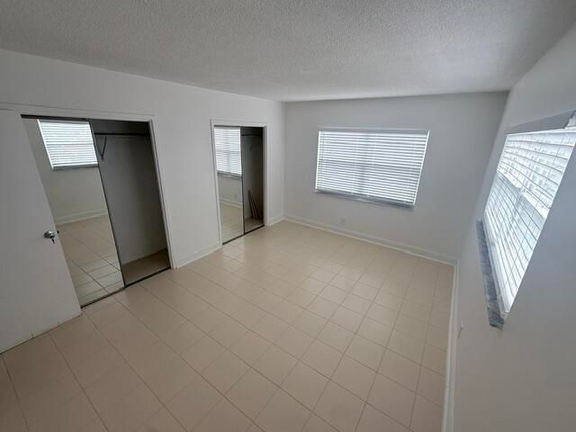 2555 NE 11TH Street 402, Fort Lauderdale, FL 33304
