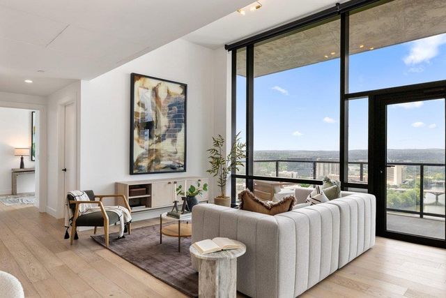 70 Rainey ST 2208, Austin, TX 78701