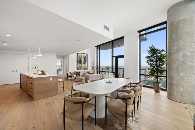 70 Rainey ST 2208, Austin, TX 78701