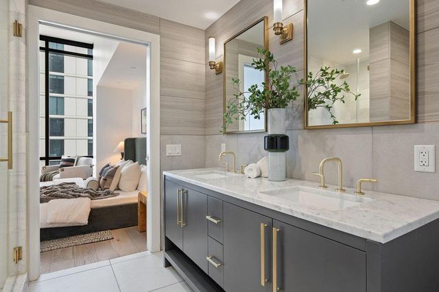 70 Rainey ST 2208, Austin, TX 78701