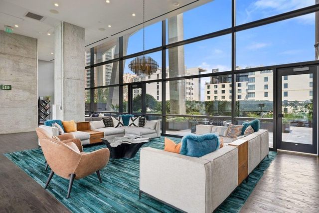 70 Rainey ST 2208, Austin, TX 78701
