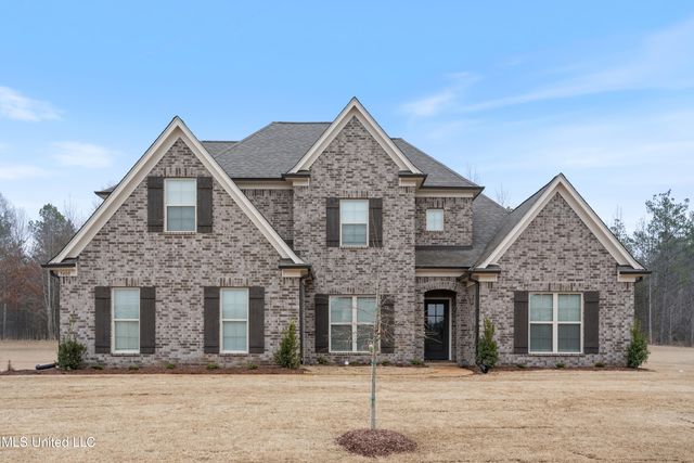 5404 Hazelwood Drive, Lake Cormorant, MS 38641