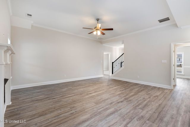 5404 Hazelwood Drive, Lake Cormorant, MS 38641