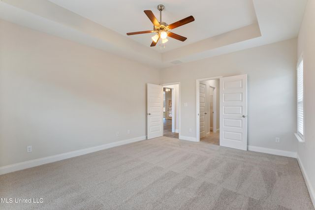 5404 Hazelwood Drive, Lake Cormorant, MS 38641