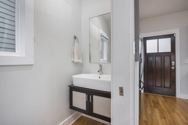 112 36th Ave, N, Nashville, TN 37209