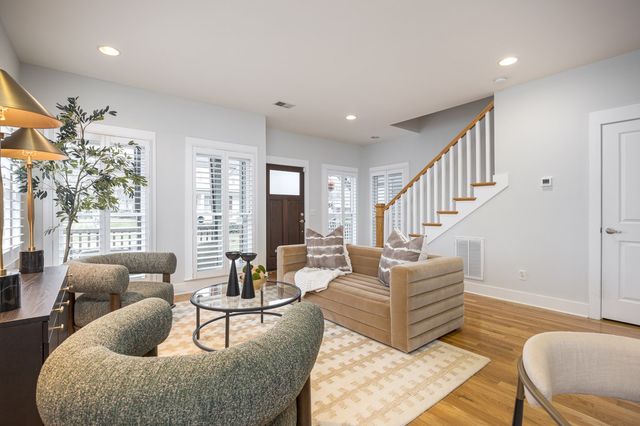 112 36th Ave, N, Nashville, TN 37209