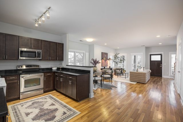 112 36th Ave, N, Nashville, TN 37209