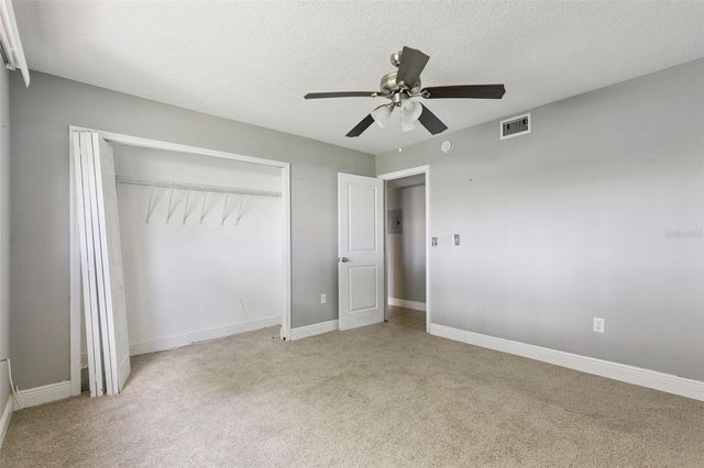 900 LAKE DESTINY ROAD B, Altamonte Springs, FL 32714