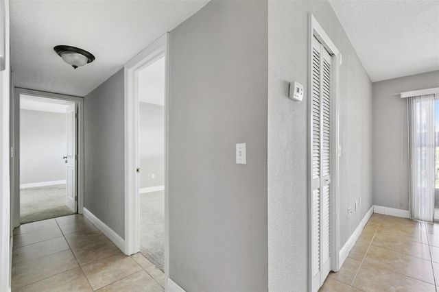 900 LAKE DESTINY ROAD B, Altamonte Springs, FL 32714
