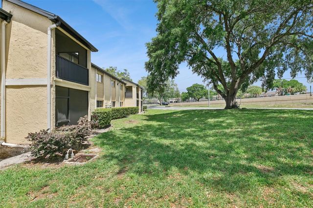 900 LAKE DESTINY ROAD B, Altamonte Springs, FL 32714