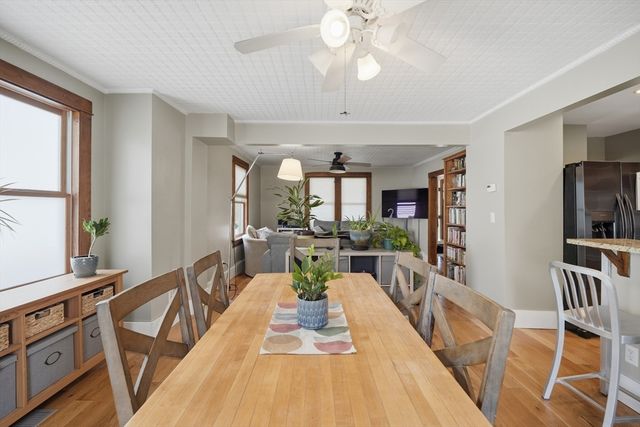 492 Elm St, Northampton, MA 01060