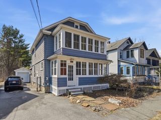 492 Elm St, Northampton, MA 01060