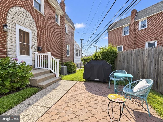 101 LAKEVIEW DR, Ridley Park, PA 19078