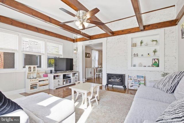 101 LAKEVIEW DR, Ridley Park, PA 19078