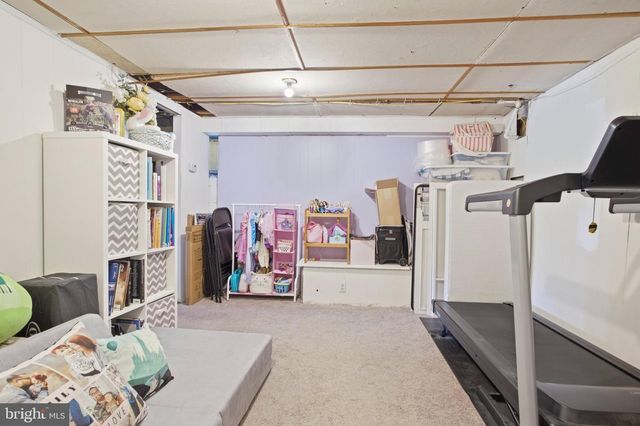 101 LAKEVIEW DR, Ridley Park, PA 19078