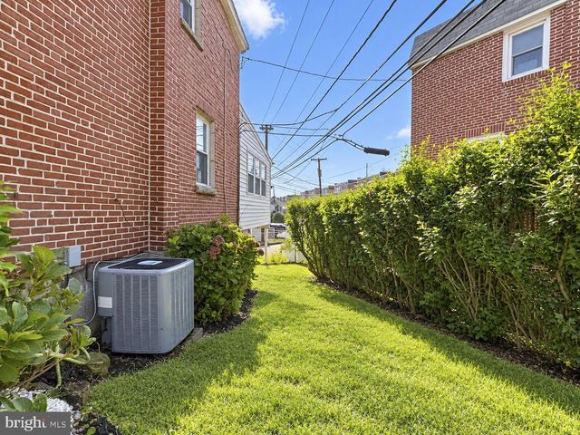 101 LAKEVIEW DR, Ridley Park, PA 19078