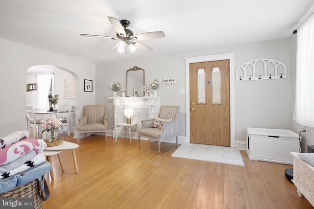 101 LAKEVIEW DR, Ridley Park, PA 19078