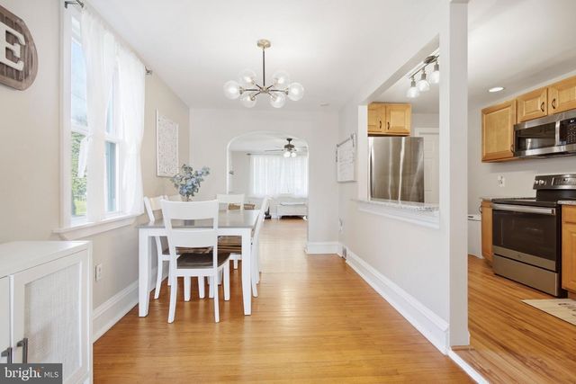 101 LAKEVIEW DR, Ridley Park, PA 19078
