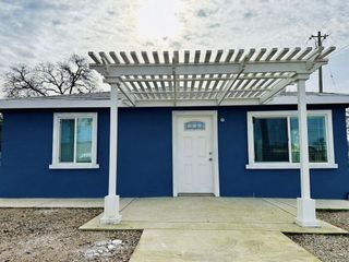 1701 E Cypress, Redding, CA 96002