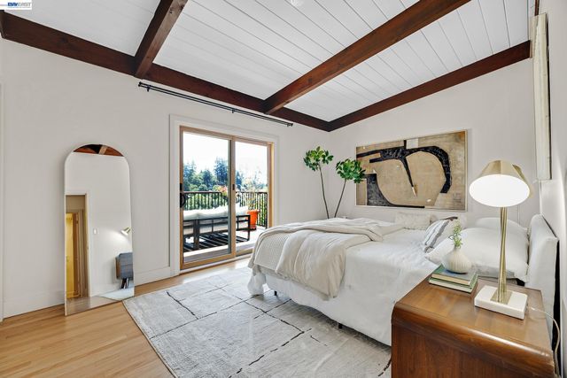 2245 Pelham Pl, Oakland, CA 94611