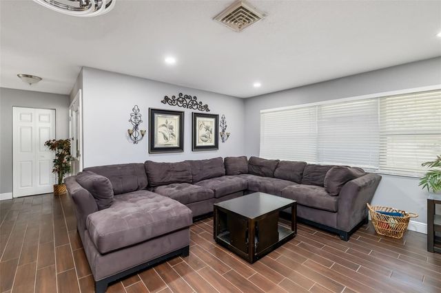 186 SUNWARD AVENUE, Palm Harbor, FL 34684