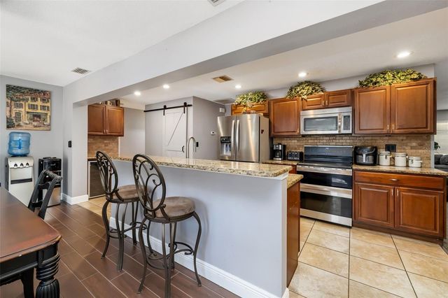 186 SUNWARD AVENUE, Palm Harbor, FL 34684