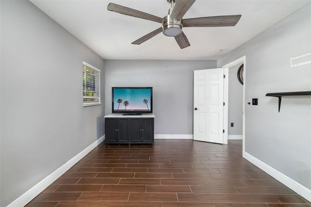 186 SUNWARD AVENUE, Palm Harbor, FL 34684