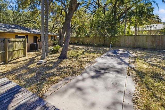 186 SUNWARD AVENUE, Palm Harbor, FL 34684