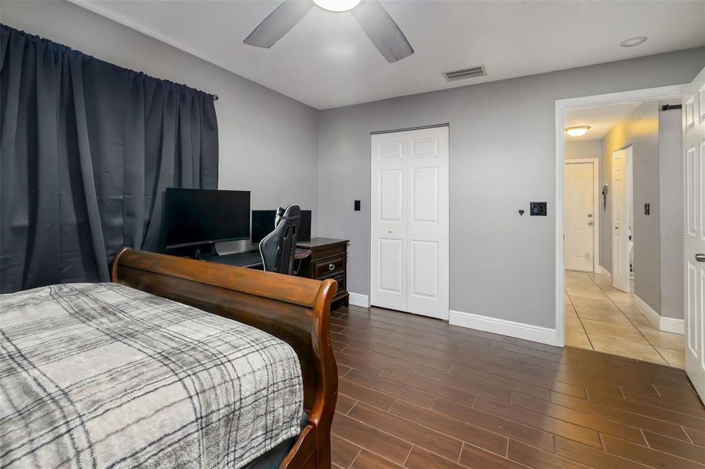 Image 28 of property listing at 186 SUNWARD AVENUE, Palm Harbor, FL 34684