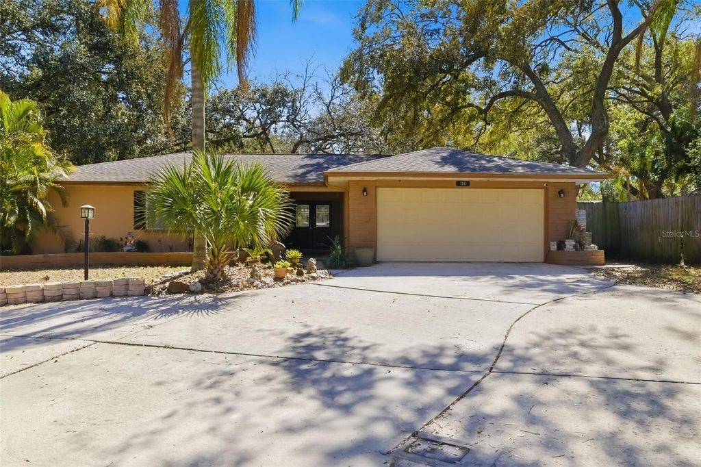 Image 4 of property listing at 186 SUNWARD AVENUE, Palm Harbor, FL 34684