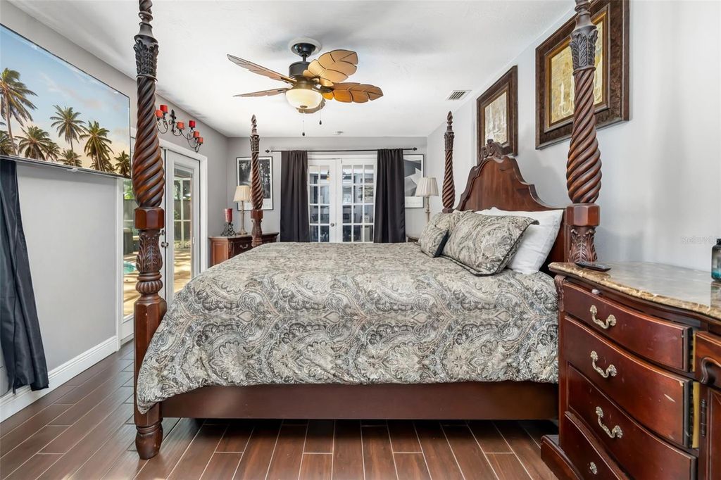 Image 33 of property listing at 186 SUNWARD AVENUE, Palm Harbor, FL 34684