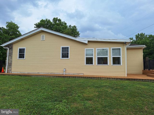 423 S BAUMSTOWN RD, Birdsboro, PA 19508