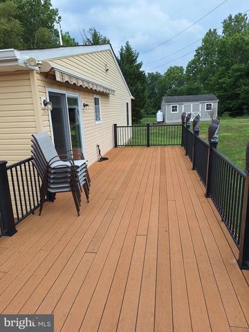 423 S BAUMSTOWN RD, Birdsboro, PA 19508