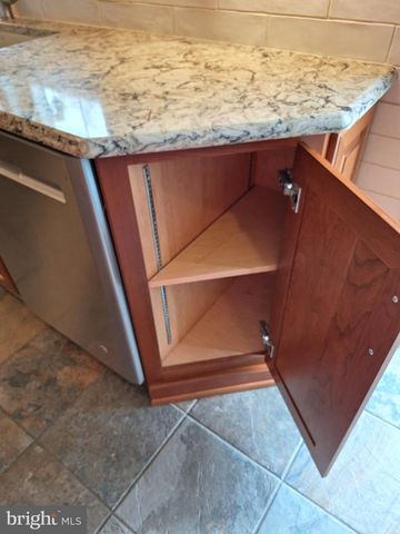 423 S BAUMSTOWN RD, Birdsboro, PA 19508