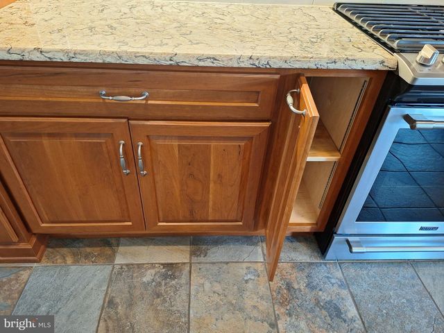 423 S BAUMSTOWN RD, Birdsboro, PA 19508