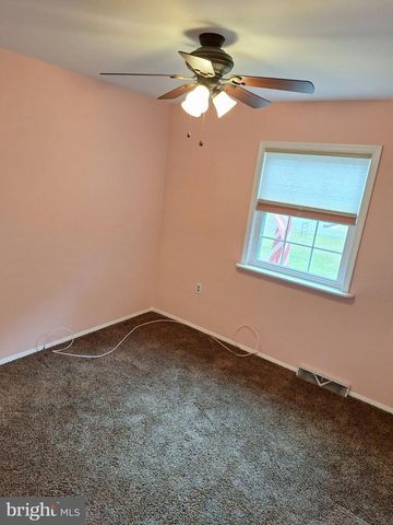 423 S BAUMSTOWN RD, Birdsboro, PA 19508