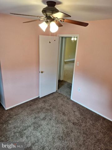 423 S BAUMSTOWN RD, Birdsboro, PA 19508