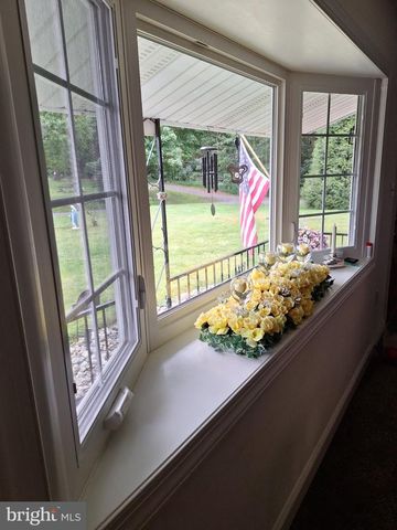 423 S BAUMSTOWN RD, Birdsboro, PA 19508