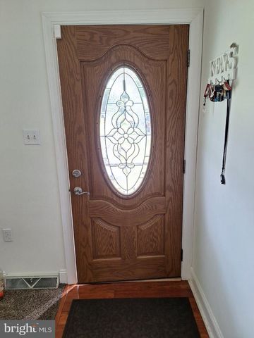 423 S BAUMSTOWN RD, Birdsboro, PA 19508