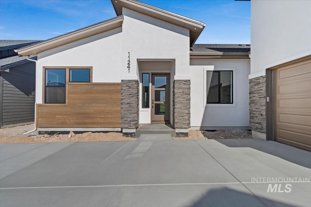 11241 S Corballis Ln, Kuna, ID 83634