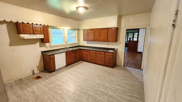 25 W 43rd Avenue, Gary, IN 46408