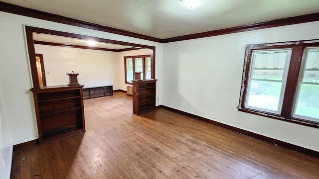 25 W 43rd Avenue, Gary, IN 46408