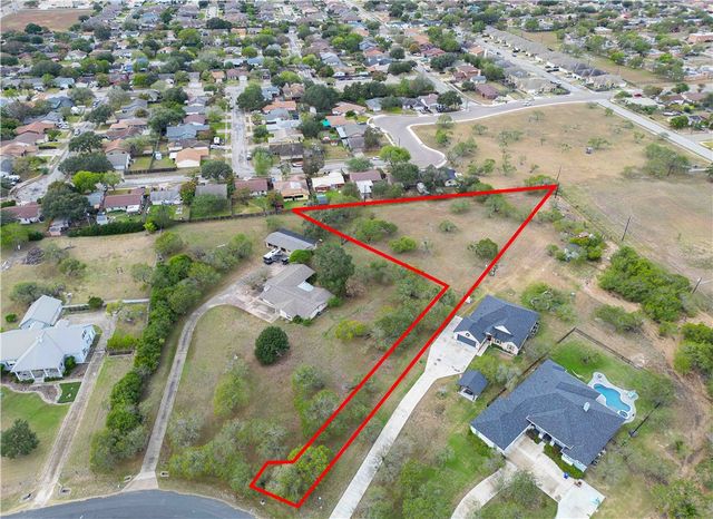 6866 Lake View Dr, Corpus Christi, TX 78412