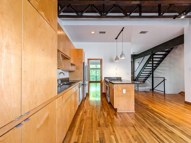 444 Oxford Street, Houston, TX 77007