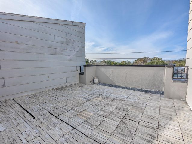 444 Oxford Street, Houston, TX 77007