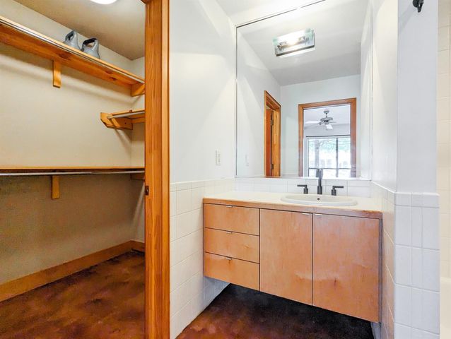 444 Oxford Street, Houston, TX 77007