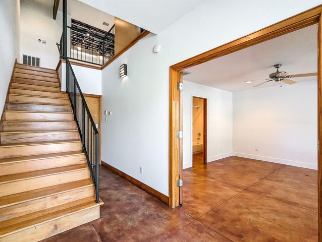 444 Oxford Street, Houston, TX 77007