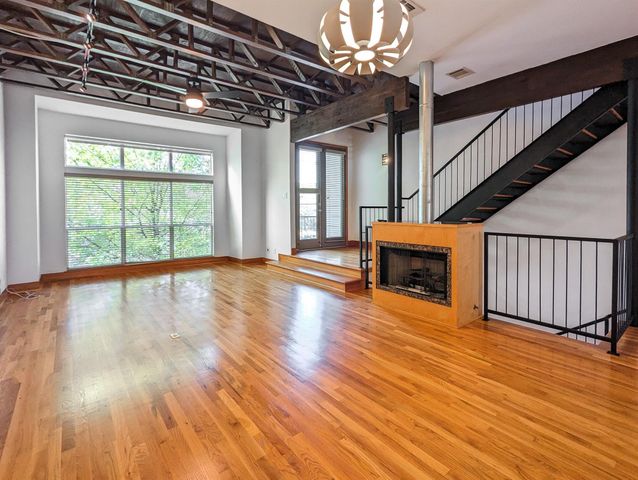 444 Oxford Street, Houston, TX 77007